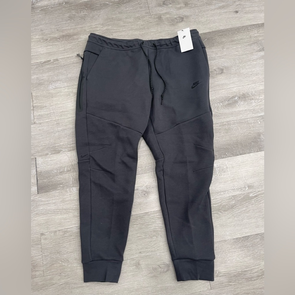 Nike Tech Fleece Joggers Slim Fit Taper Leg Gray Pants HV0959-069 Men Size 2XL